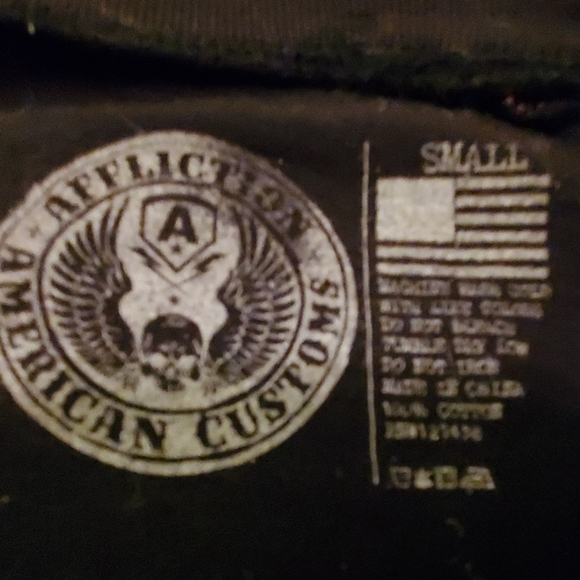 Top - Picture 4 of 6